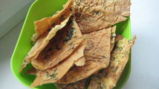 Рецепт Сырных чипсов из лаваша с зеленью