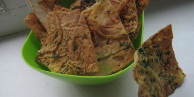 Рецепт сырных чипсов из лаваша с зеленью