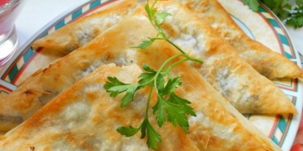 Как приготовить треугольники из лаваша