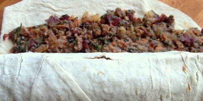 Рецепт закуски из фасоли в лаваше сытная