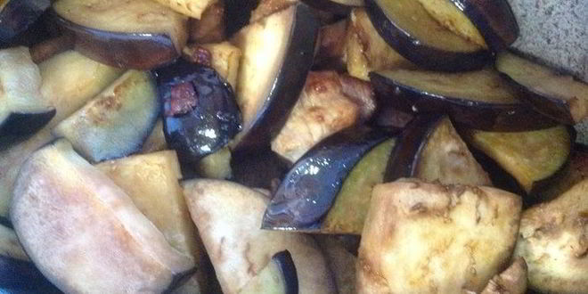 Рецепт фасоли с овощами и мясом на пшеничной лепешке