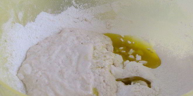 Рецепт фокаччи с грушей, сыром и беконом