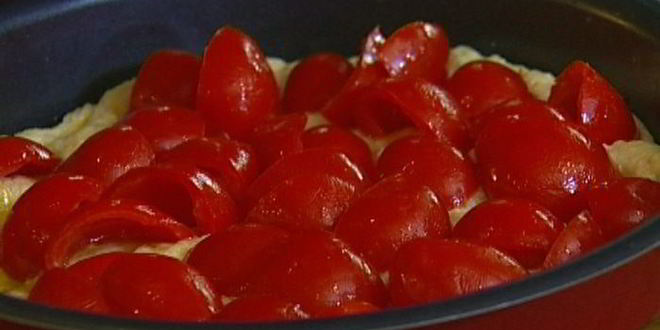 Рецепт фокаччи с помидорами и базиликом