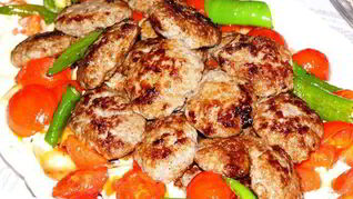 Рецепт Говяжьих котлет на лепешке пиде