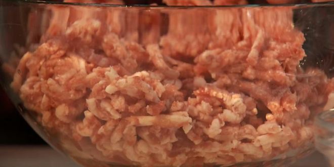 Рецепт кефты из баранины на лепешке с кунжутом