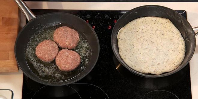 Рецепт кефты из баранины на лепешке с кунжутом