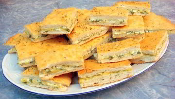 Рецепт Классической итальянской фокаччи с твердым сыром и творогом