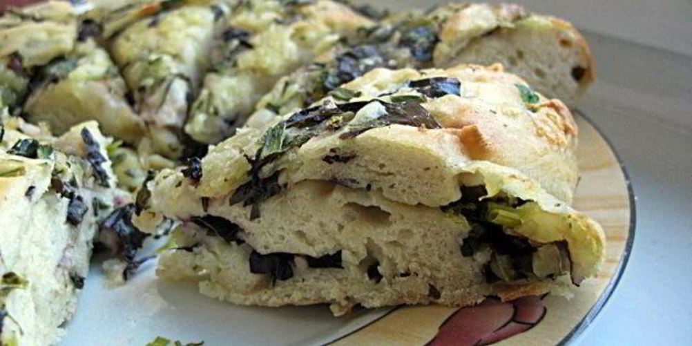 Как приготовить лепешку с зеленью и моцареллой