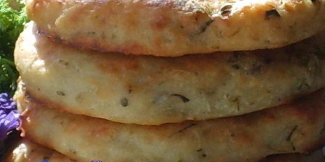 Рецепт лепешек картофельно-творожные с тмином и травами