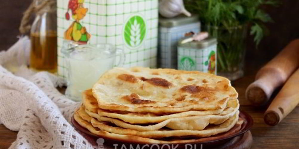 Как приготовить лепешки на сыворотке на сковороде