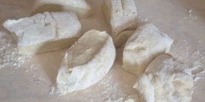 Рецепт лепешек с горохово-чесночной начинкой