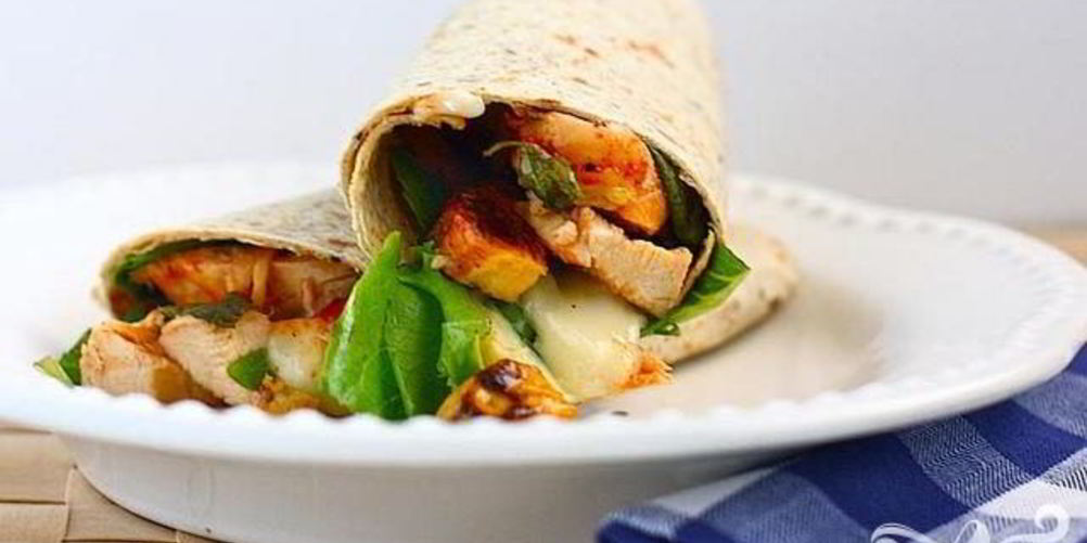 Как приготовить лепешки с курицей, шпинатом и сыром бри