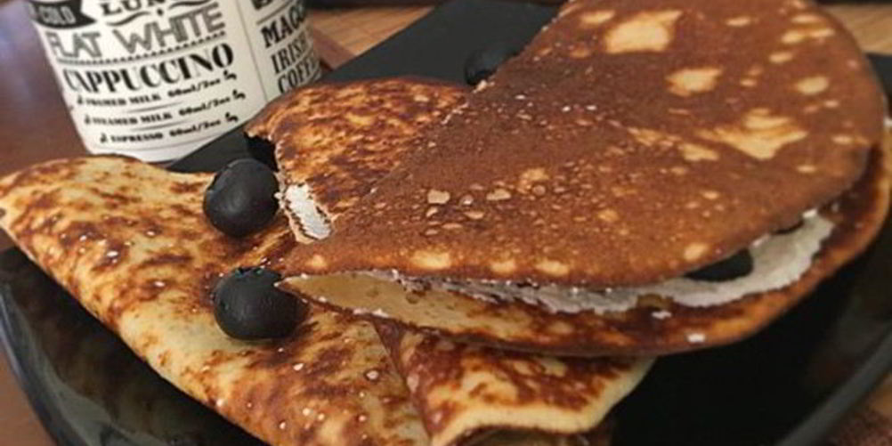 Как приготовить лепешки с рикоттой и голубикой