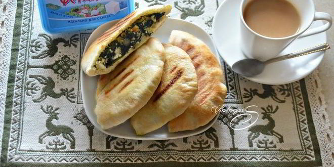 Рецепт питы с сыром и шпинатом