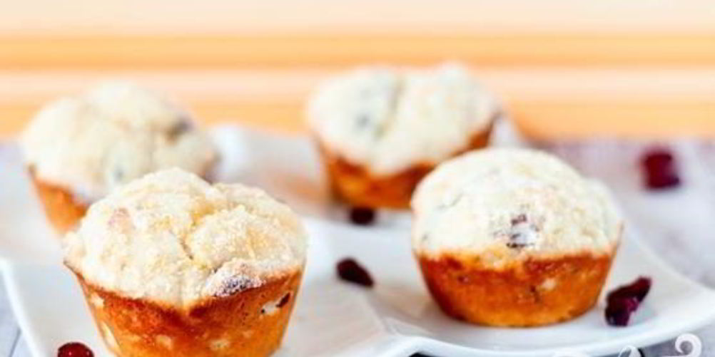 Как приготовить апельсиновых маффинов с клюквой