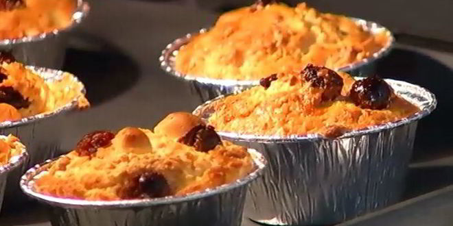 Рецепт маффинов с белым шоколадом, макадамией и вишней