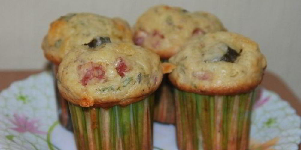 Как приготовить маффинов с колбасой и сыром
