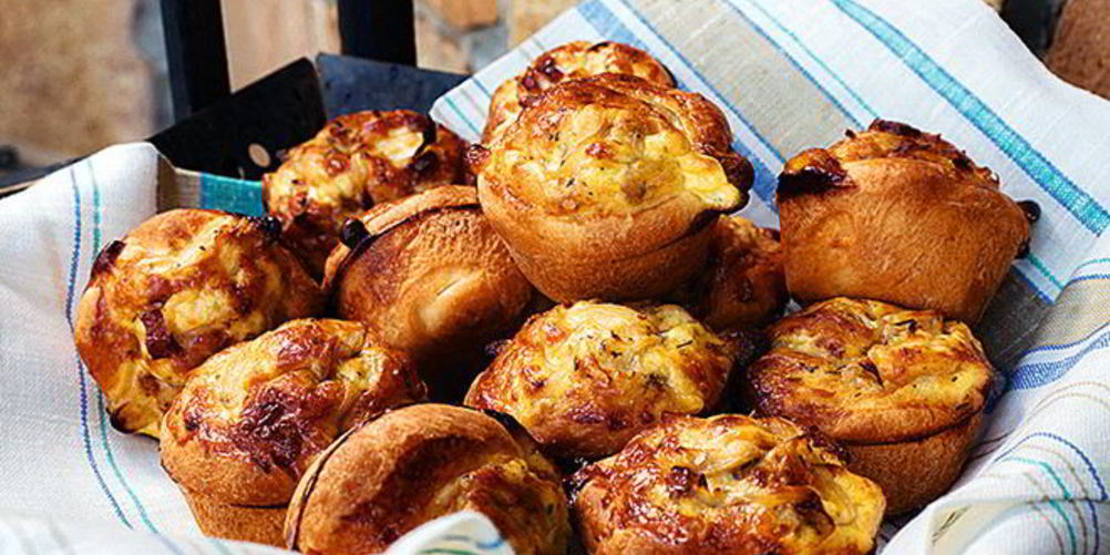 Как приготовить маффинов с луком