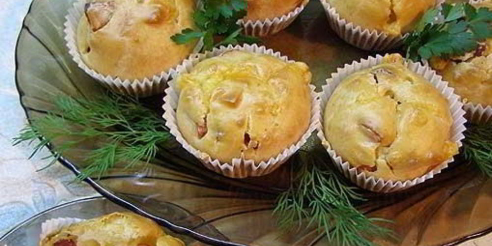 Как приготовить маффинов с сыром и колбасой