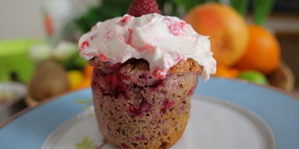 Как приготовить миндальных маффинов с малиновым кремом