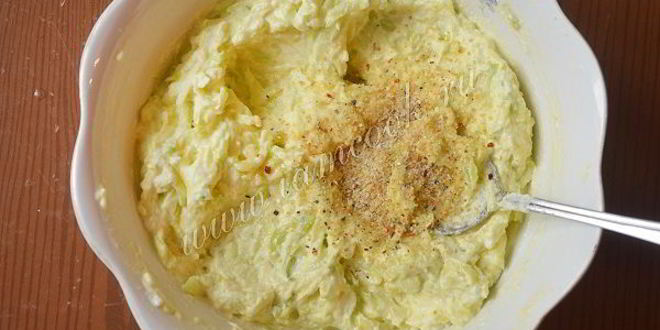 Рецепт творожных маффинов с кабачком