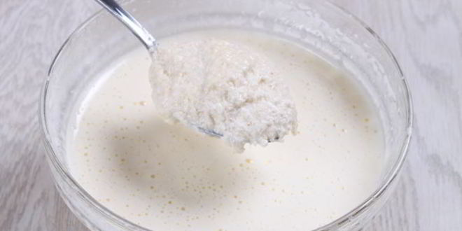 Рецепт манника с черной смородиной