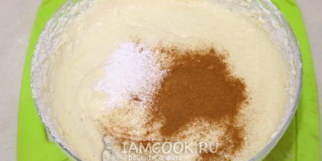 Рецепт манника с яблоками в мультиварке