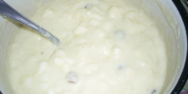 Рецепт нежного манника с яблоками и изюмом