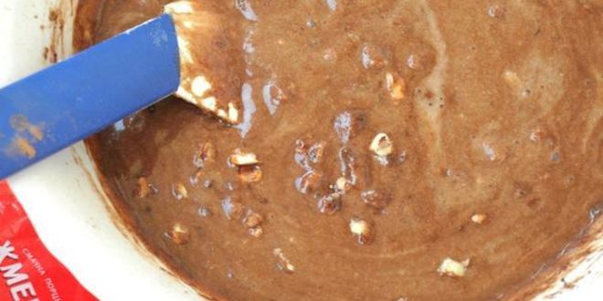 Рецепт постного шоколадного манника с изюмом