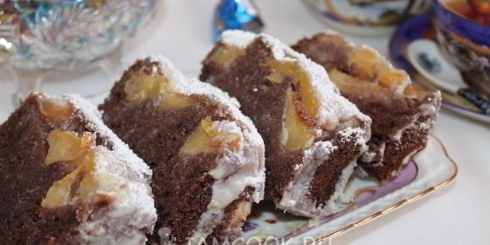 Как приготовить шоколадный манник с яблоками