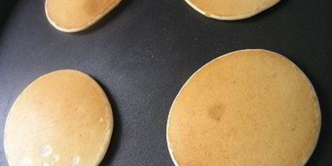 Рецепт апельсиновых оладий с лаймовым соусом