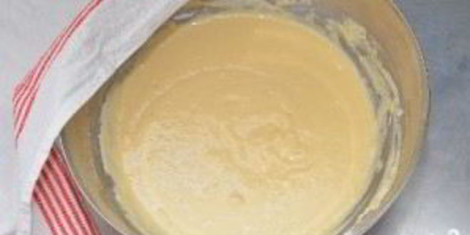 Рецепт дрожжевых оладий с яблоками