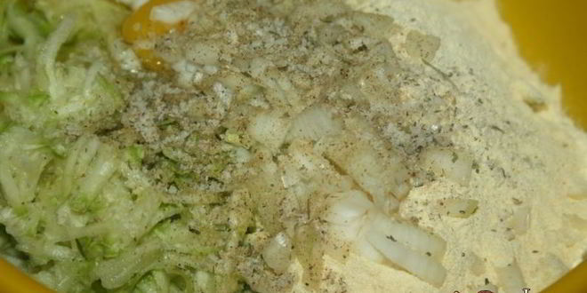 Рецепт кабачковых оладий с кукурузной мукой