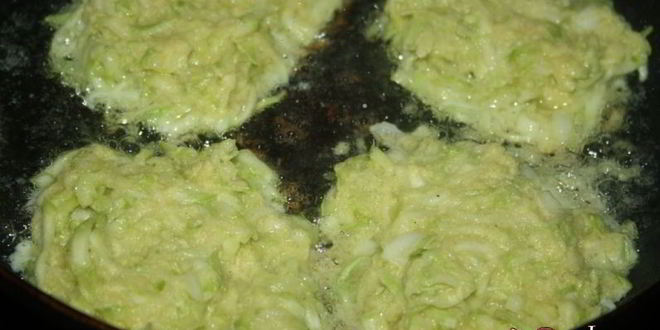 Рецепт кабачковых оладий с кукурузной мукой