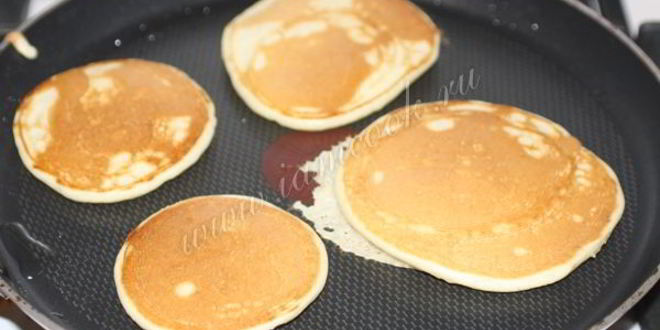 Рецепт оладий на кефире с содой