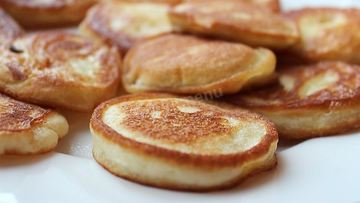 Рецепт Оладий на кефире в мультиварке