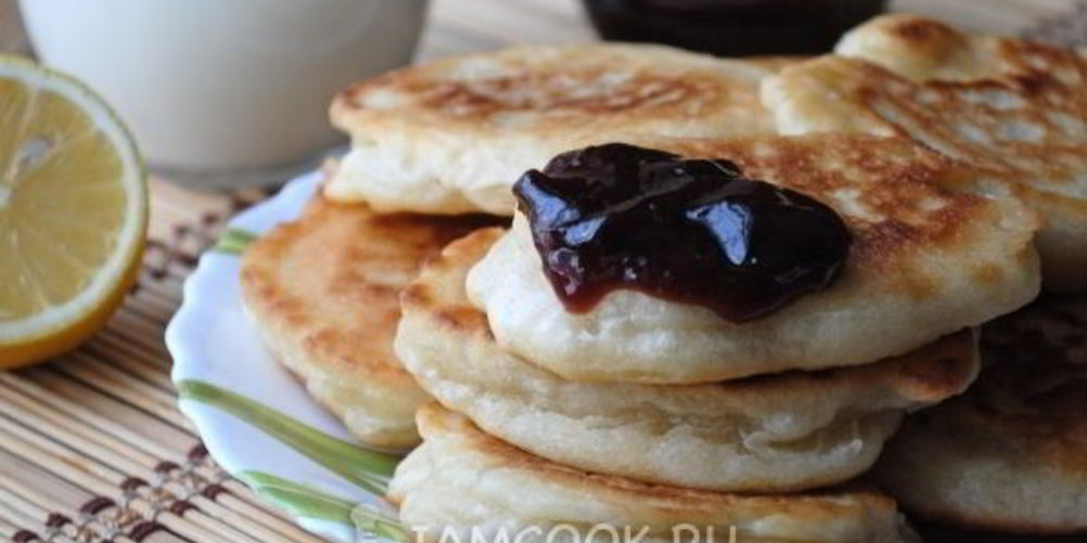 Как приготовить оладьи на воде без яиц и дрожжей