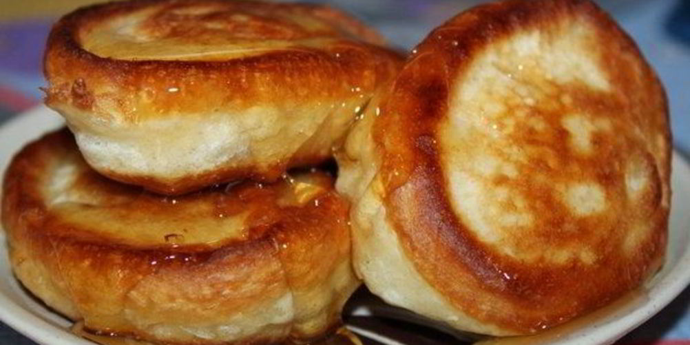 Как приготовить пышные дрожжевые оладушки по-домашнему