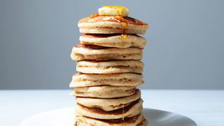 Рецепт Пышных оладий без яиц и соды на простокваше