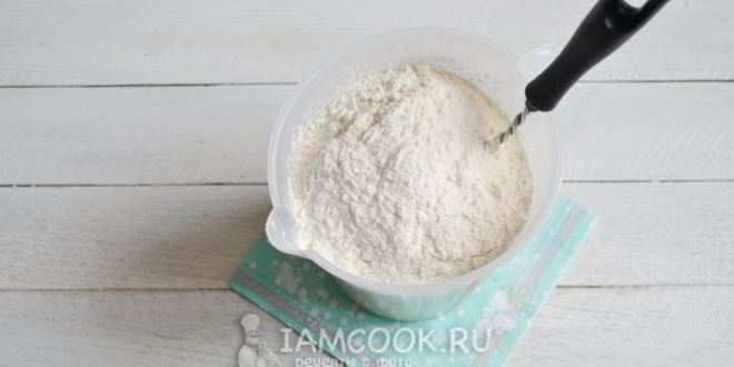 Рецепт пышных оладий на кефире и дрожжах