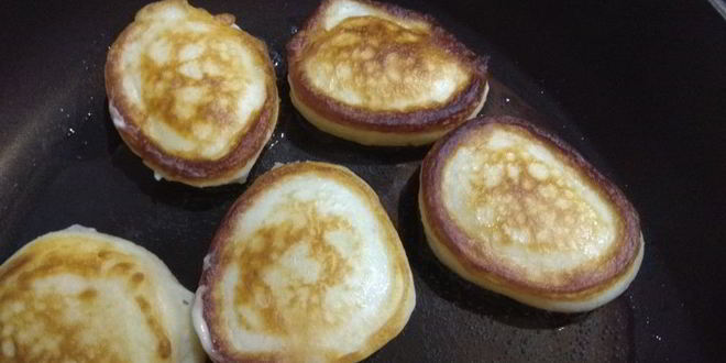 Рецепт сметанных оладий