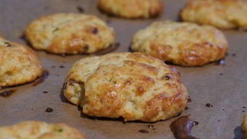 Рецепт Картофельного печенья с сыром и грудинкой