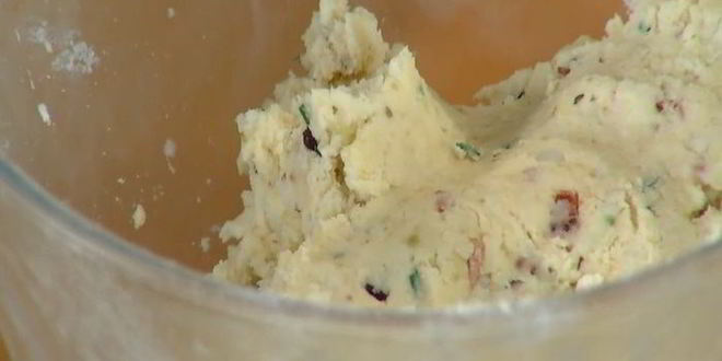 Рецепт картофельного печенья с сыром и грудинкой