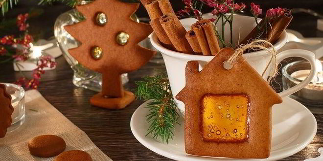 Рецепт корично-гвоздичного печенье с леденцовыми окошками