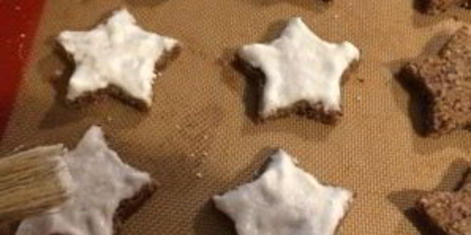 Рецепт новогоднего печенья с корицей и миндалем