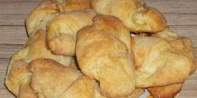 Рецепт рогаликов из творожного теста с яблоками