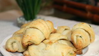 Рецепт Рогаликов с сулугуни