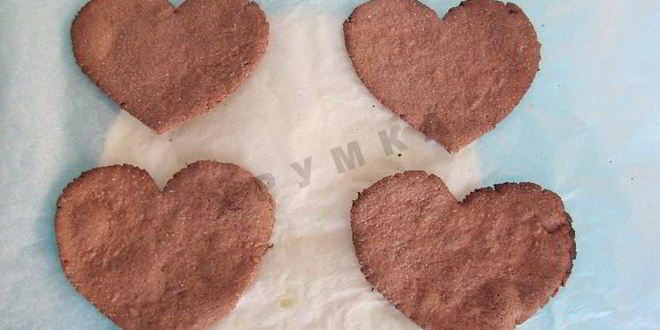 Рецепт шоколадного печенья-сэндвичей на 14 февраля