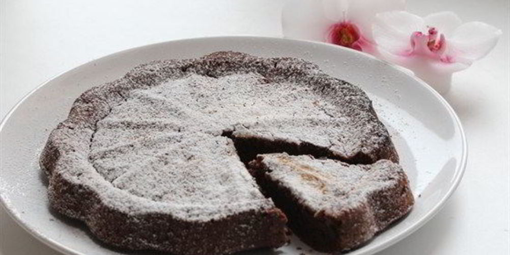 Как приготовить быстрый шоколадный пирог с яблочным уксусом