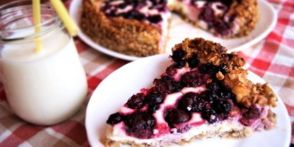 Как приготовить овсяный пирог с маскарпоне и ягодами